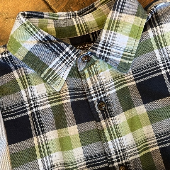 Men’s Button downs - Picture 5 of 8